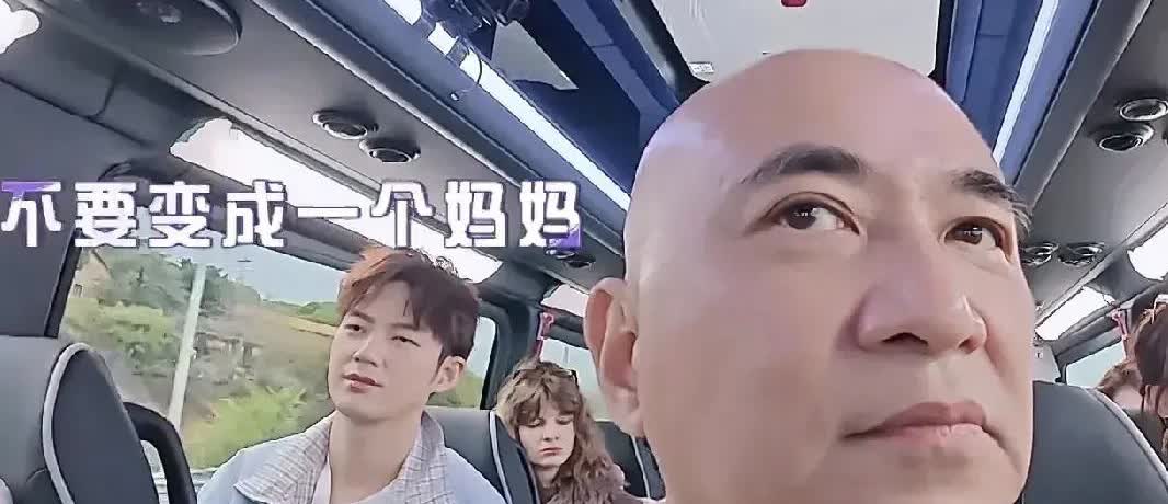 胡静是真的一点意见也听不进去的，朱兆祥不希望她当自己的妈妈，管着自己，胡静也无所
