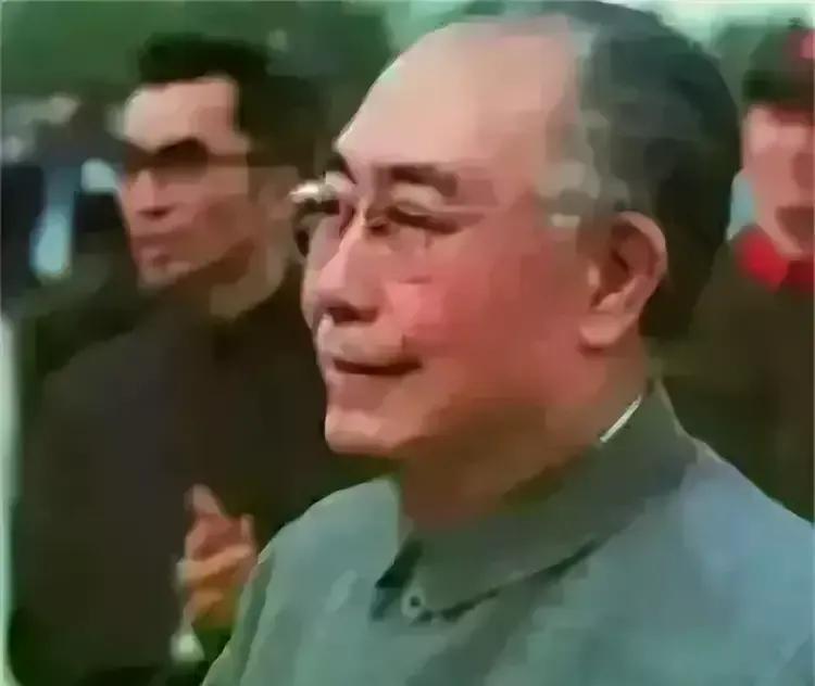 1992年，吴德正坐在家中看电视，忽然在看到了一则新闻，气得他指着电视大发雷霆：
