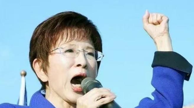 大陆已经向台湾省的同胞发出了正式通告，只要统一，大陆人民一律欢迎！
这则通告没有