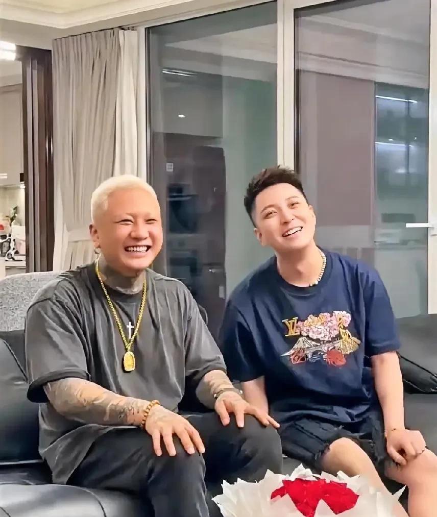 方丈的恋爱日记拍摄花絮，王小国：你咋想的啊？处对象处到我家里来了？那是我媳妇啊！
