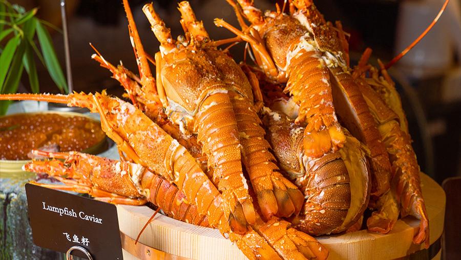 沪上食尚新地标，来上海浦东香格里拉「怡咖啡」解锁海鲜盛宴