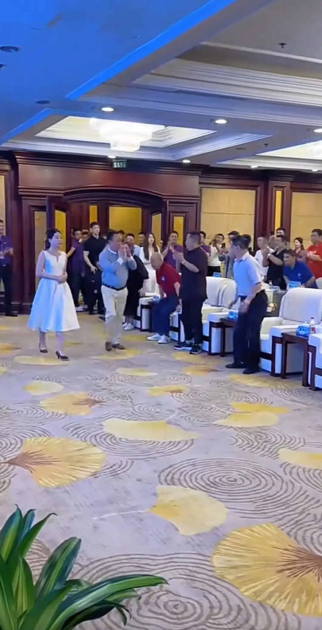 这是哪位大佬，好有场面。

