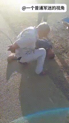 叙利亚掌权的HTS恐怖分子终于和德鲁兹人发生大规模火拼，这德鲁兹人是有名的“二鬼