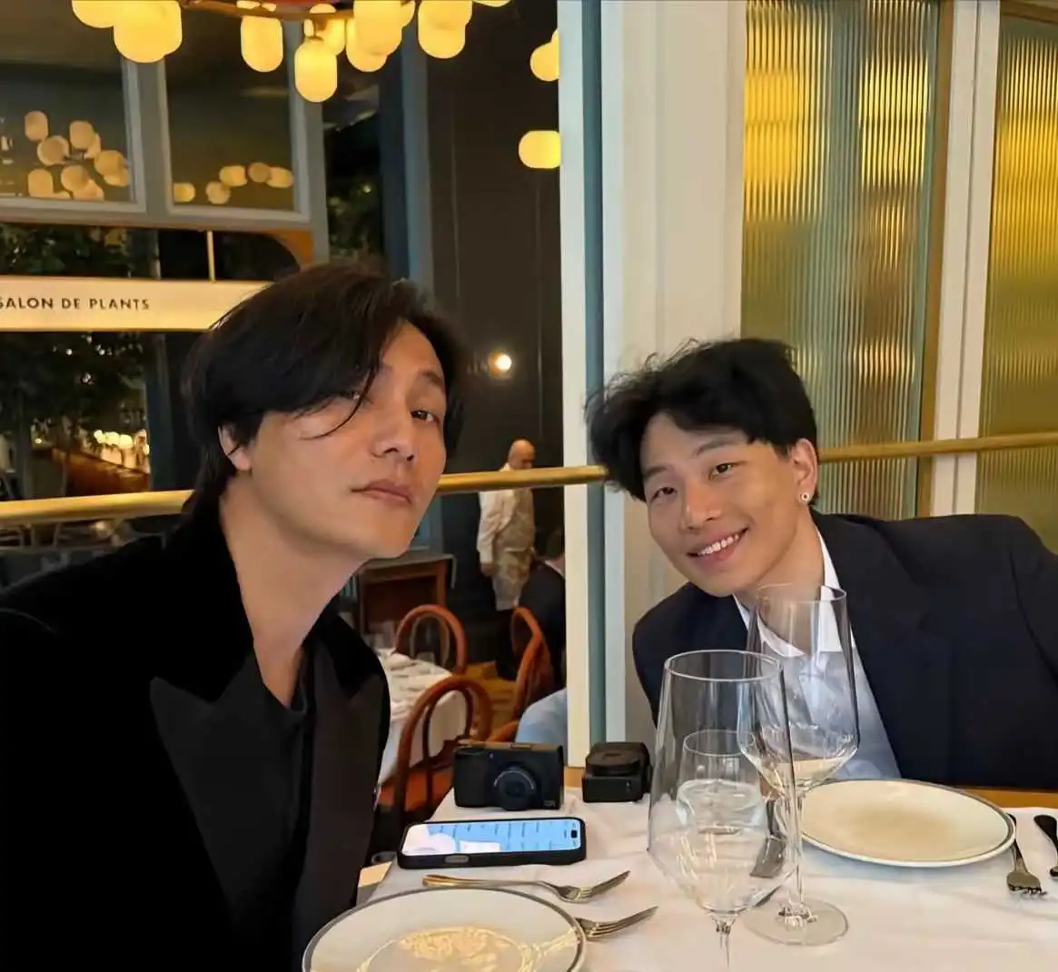 陈坤父子两，确实不像亲生的
