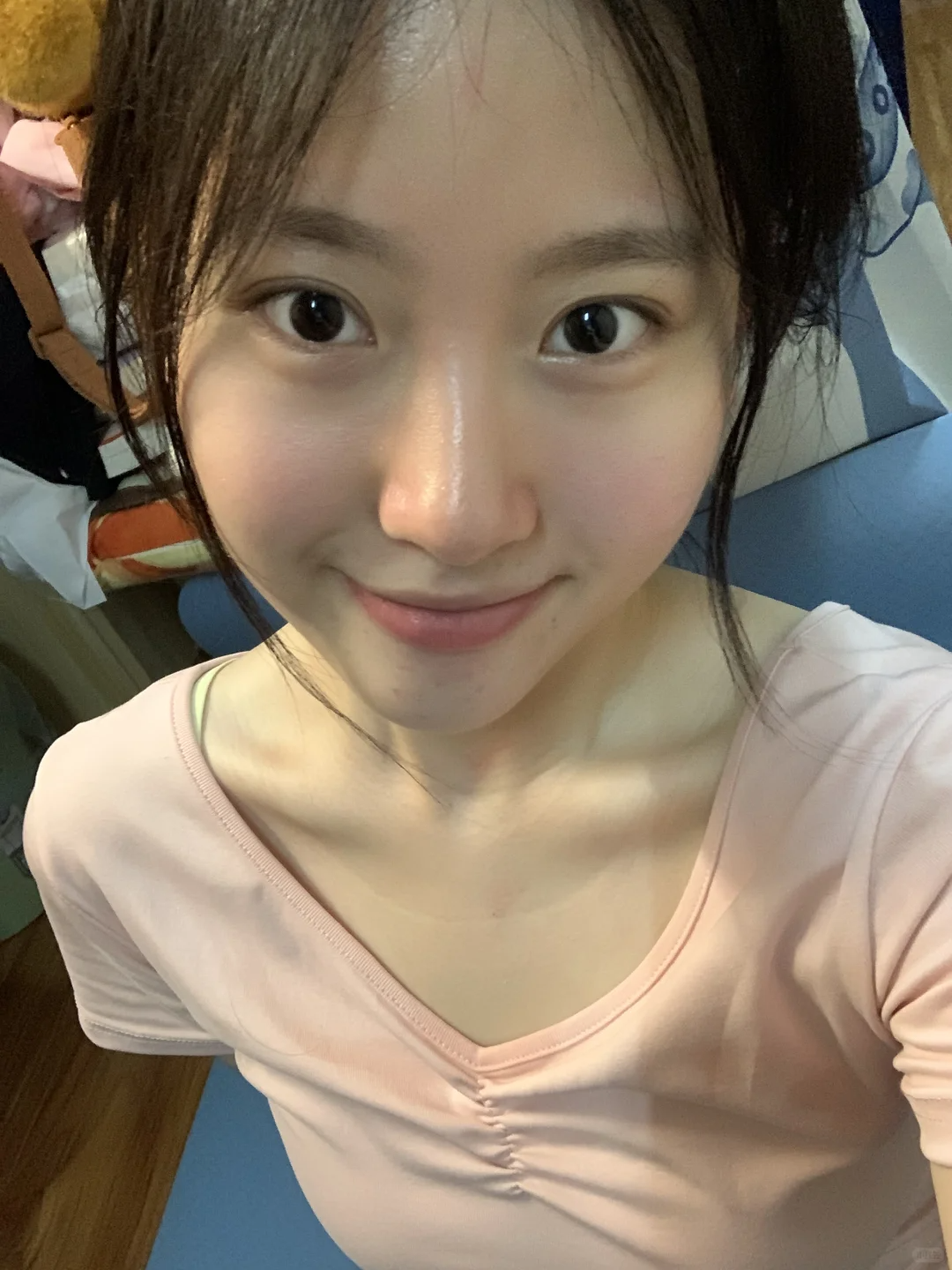 素颜这么好看，很不错了哦