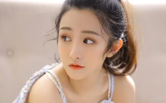 老公被豪门认回成为真少爷，第一件事就是和我离婚，可他不知道这些都是我的考验