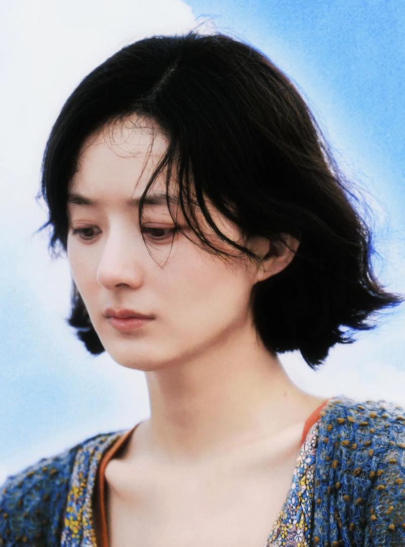 #如何看待赵丽颖无缘金鸡奖影后提名##如何看待赵丽颖无缘金鸡奖影后提名
惊掉下巴