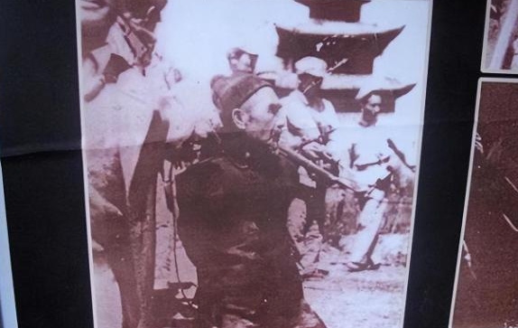 1951年，传承了六代的彝族土司李润之被执行了枪决，他私藏的300箱黄金消失得无