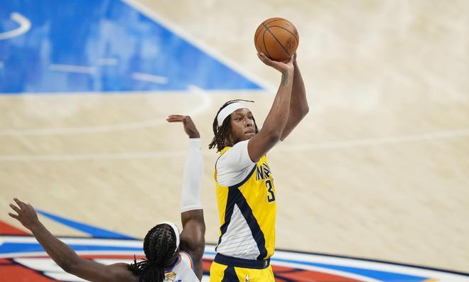 NBA总决赛第三场步行者主场对阵雷霆，第一节24:32落后，第二节打了一个小高潮