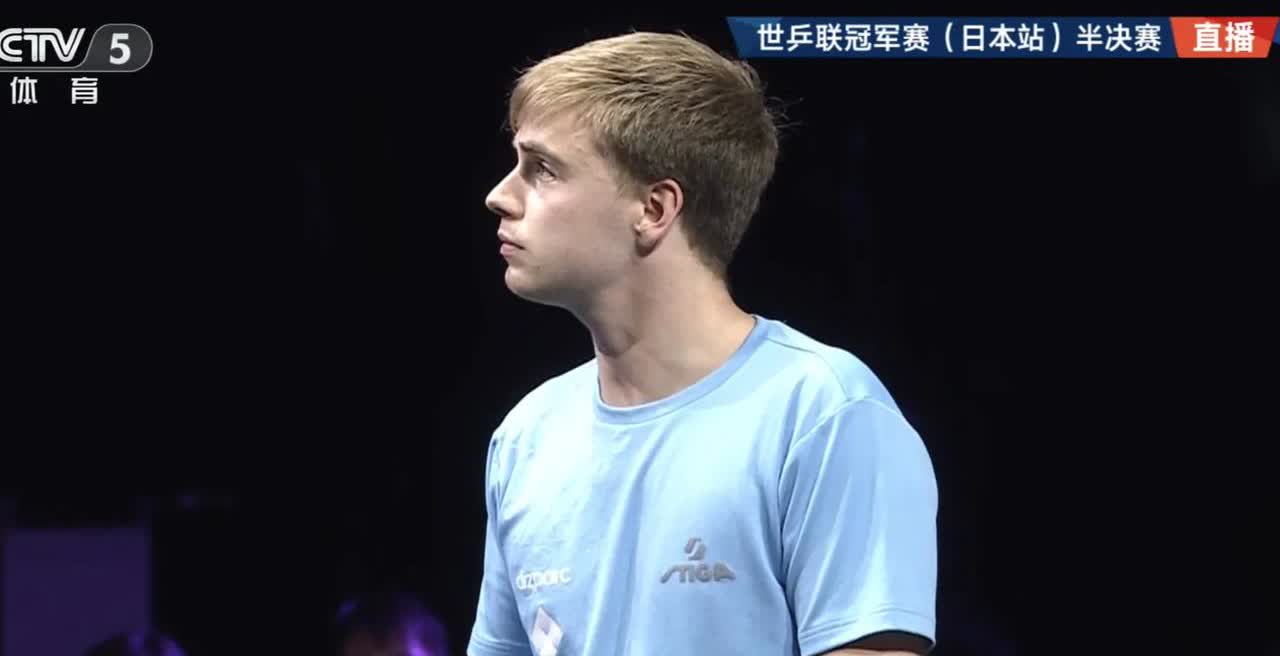 国乒真的不要随便让球了，特别是高水平的对手，那是对他的污辱
今天的男单半决赛第