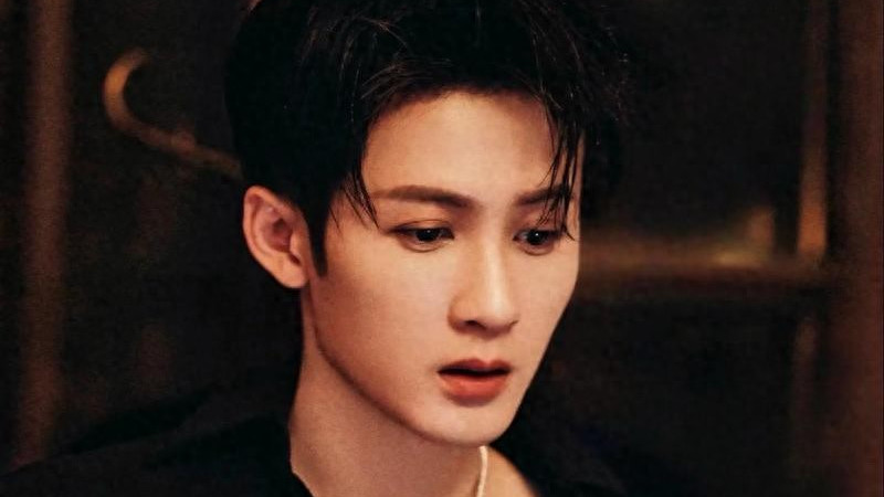 檀健次在线“开班”：有需要抓拍教程的吗？