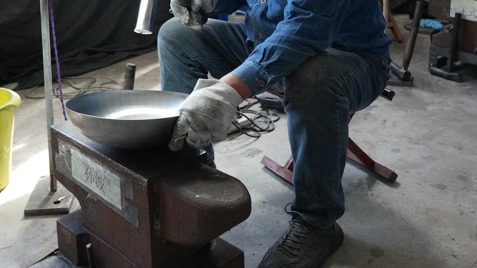 章丘手工铁锅真假难辨？四大鉴别秘诀，让你一眼看穿！