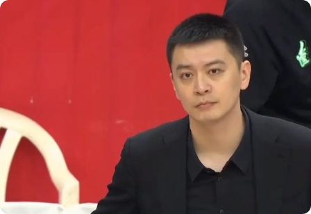 辽宁队和新疆队球员的动作非常干净！杨鸣点评话里有话， 疑似批评某队。
CBA四分