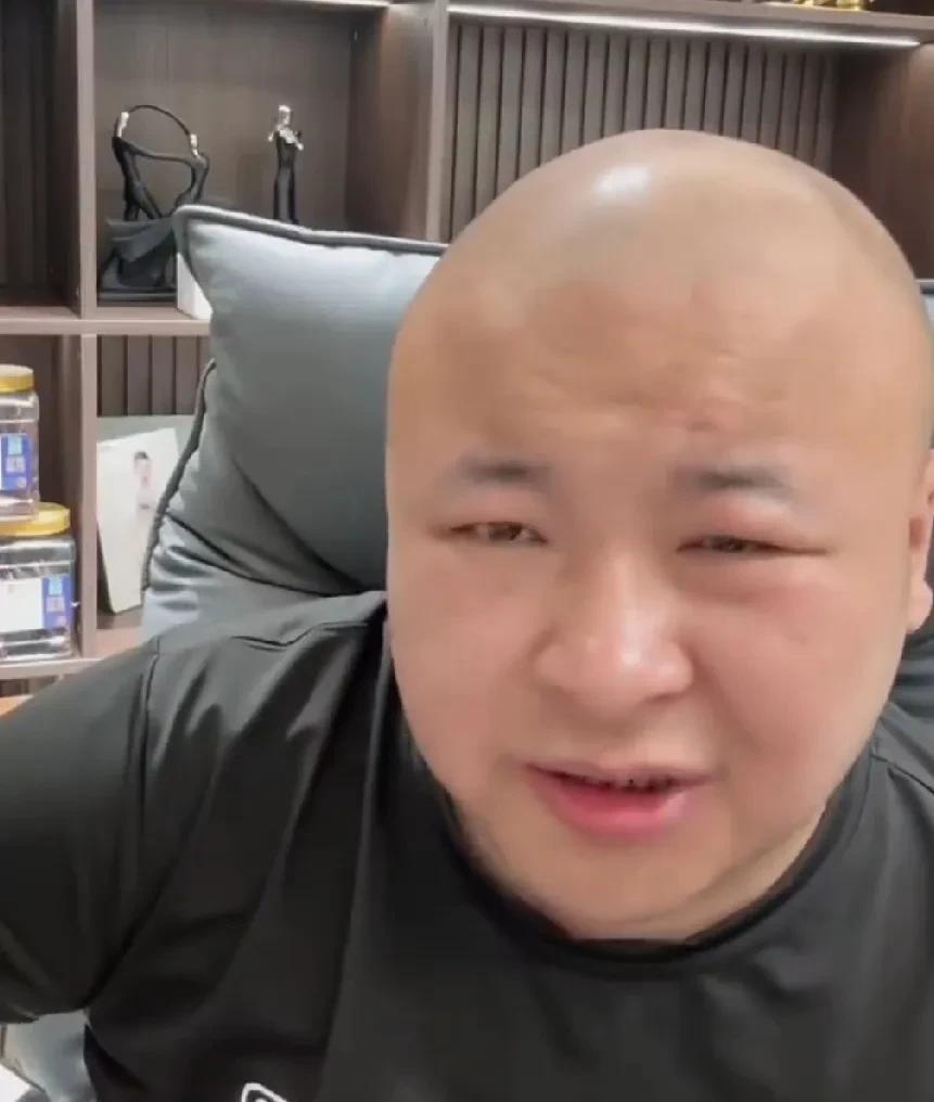 老狗揭秘互联网中腰部女主播私生活，玩的太埋汰，搞破鞋，根本没有人设，没一个好玩意