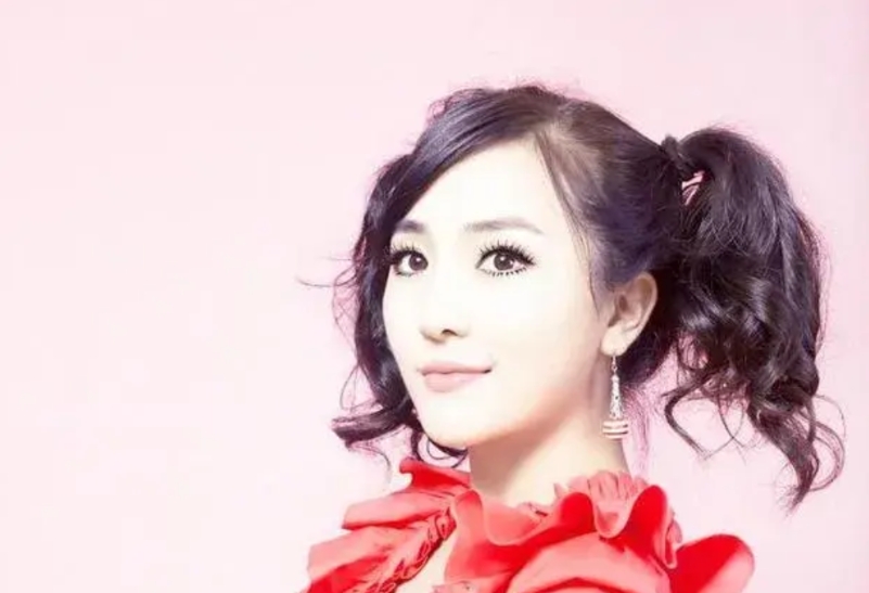 不会说话就装哑巴，是不会死人的
中国女演员、模特夏馨雨星期二（6月3日）在微博发