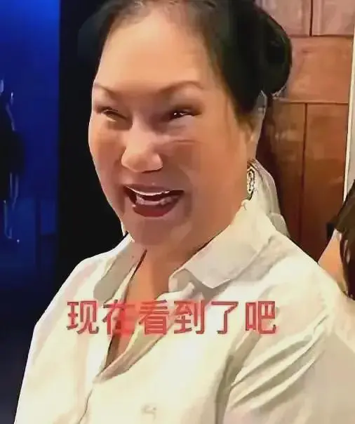 大家觉得奇怪不？S妈有两件事，从来不提。
S妈天天说想女儿，又喊话汪小菲要面谈，