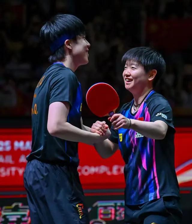 在国乒男队里，樊振东那实力是相当稳，说他是定海神针一点不为过。他技术全面，心理素