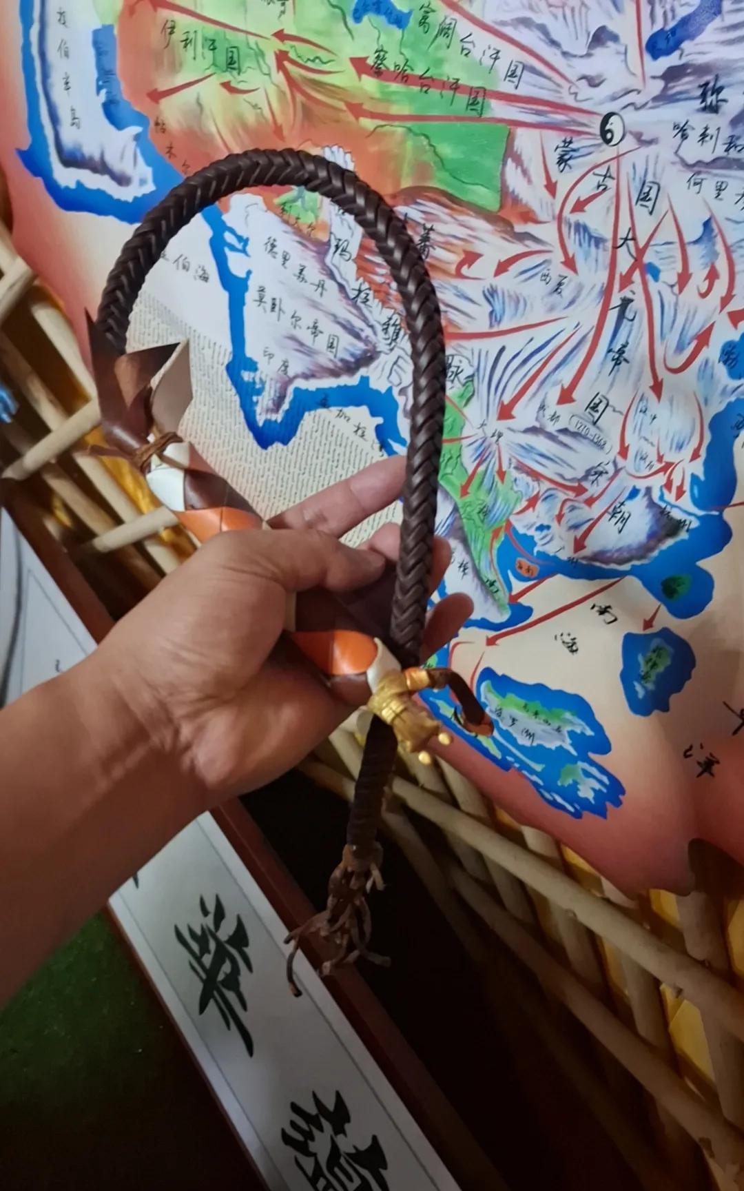 #用家乡话说今天明天后天#
麻个豪个
