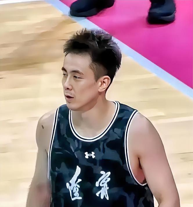 新疆队这些青年才俊一战被辽篮老炮打回原形，再次证明，没有外援助阵，辽宁队就是强。