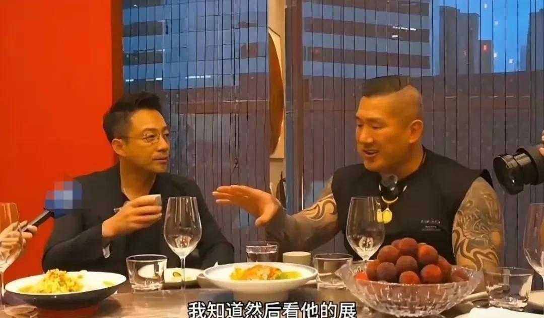 爱国青年汪小菲，直播间人数上达40多万。这次他用自己的能力吸引很多粉丝，很多人对