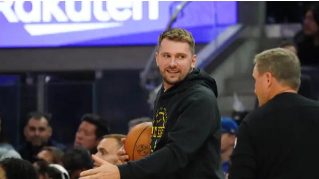 卢卡·东契奇挑大梁！詹姆斯缺阵，季前赛收官战对阵前东家独行侠