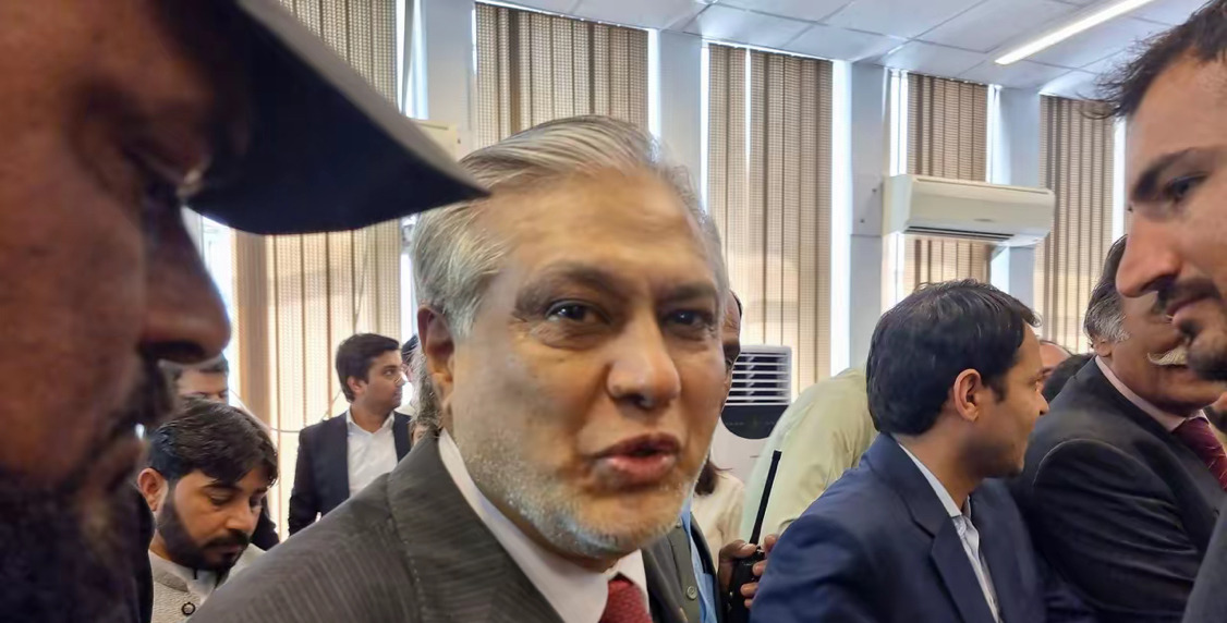 巴铁外长急赴华 有大事要商量











---









