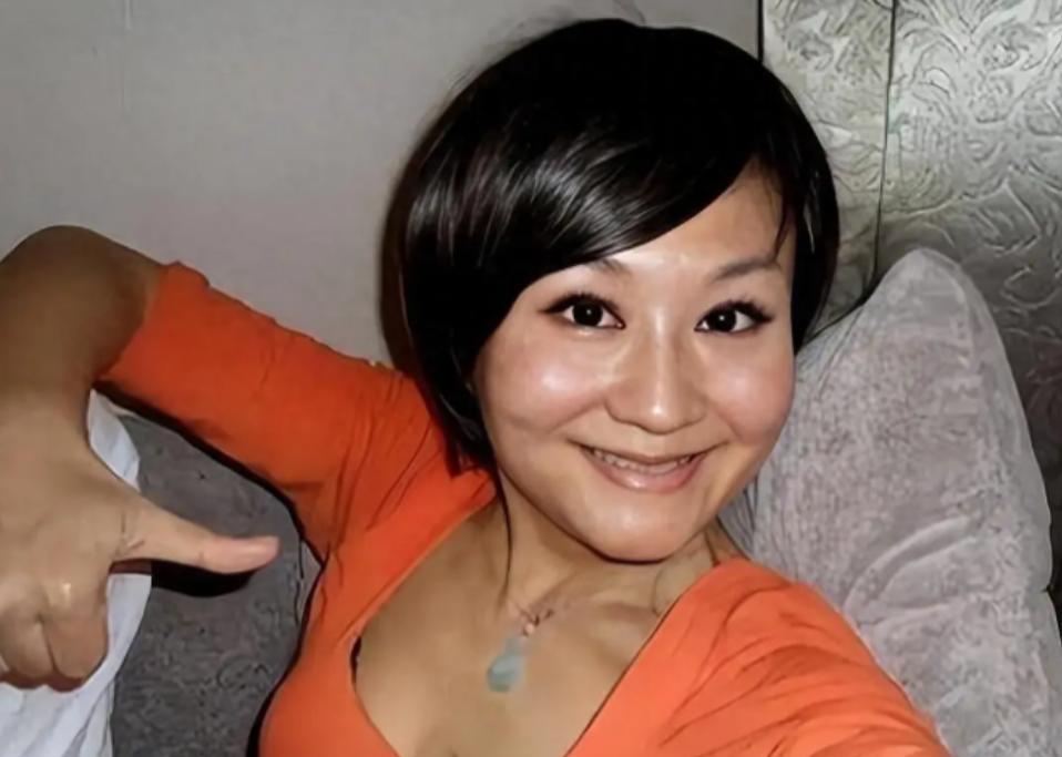 [兔子]“在美国当狗，也比在中国当人强！”前央视主持人，撕破脸只为嫁一个美国人，