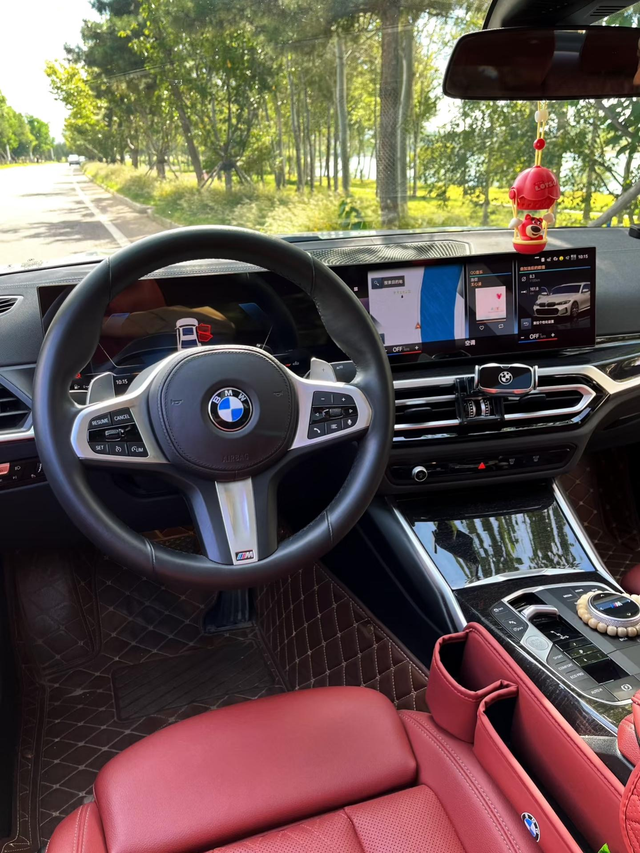 23款宝马3系的帅气方向盘
●车辆信息🚗🚗
23款宝马320li，四门五座三