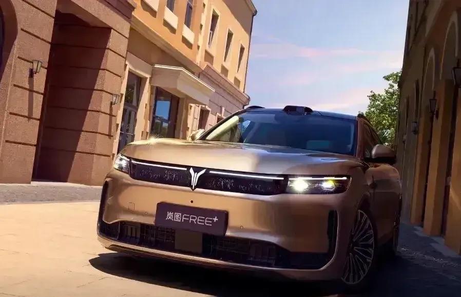 听4s店小姐姐告诉你，30万以内SUV怎么选：
要面子：买Model Y
要豪华
