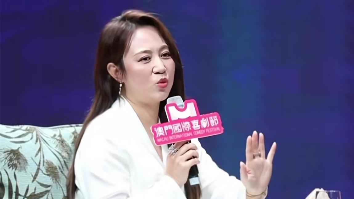 马丽自曝拍完《夏洛》三年后被名导扔照片拒绝，圈内人曾劝她转行