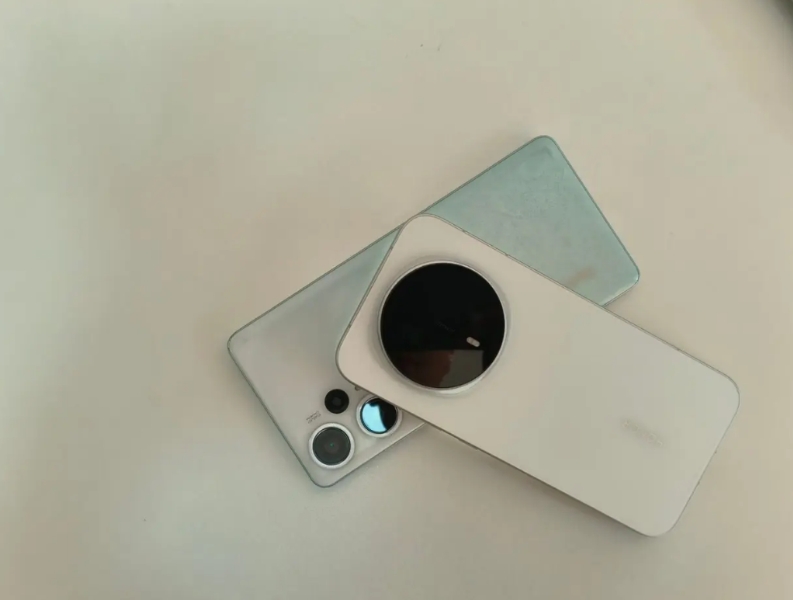 手机“驯服”的每一天，你受够了吗？

不是在找充电宝，就是在清理内存；手一滑心惊