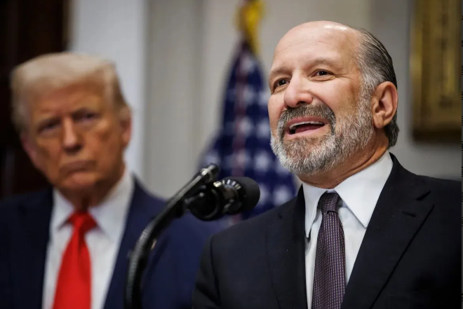 突发消息：商务部长霍华德·卢特尼克刚刚表示，加拿大和墨西哥官员正在电话中恳求特朗