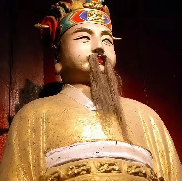 263年冬，诸葛亮之子诸葛瞻被邓艾击败，退守绵竹。邓艾送去劝降信，说：“你父亲不
