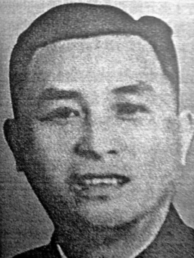 1941年，谢育才夫妇被捕。在狱中，谢的妻子生下一个儿子。夫妻两人为了逃出去，丢