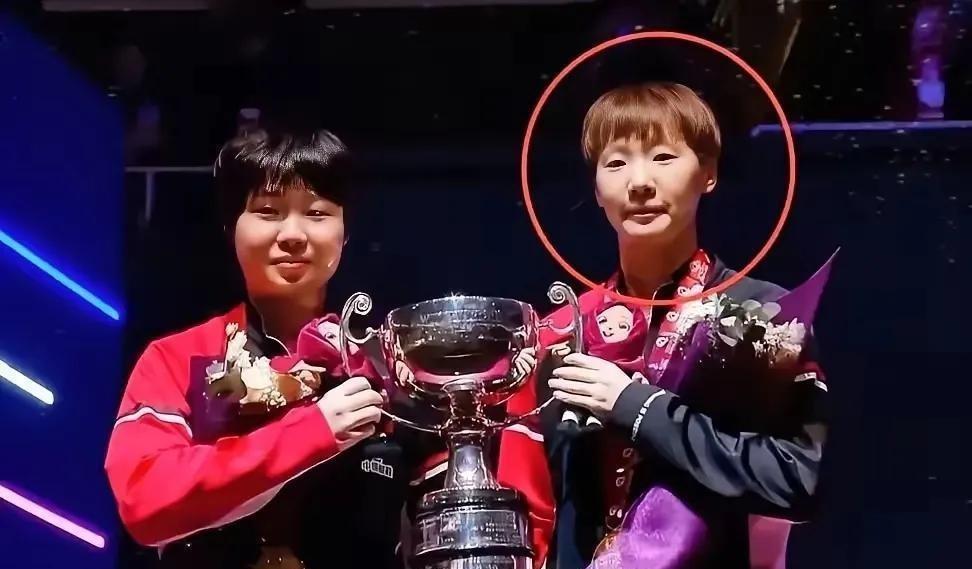 说真的竞技体育哪有什么该不该愧疚啊？带着腰伤还能在女双决赛反手暴击对手，护腰绷带