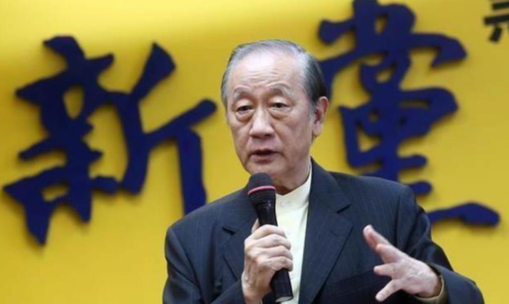中美之间，已经没有回头路了。美国手里的绳子，已经勒住中国经济的咽喉；而中国手里的