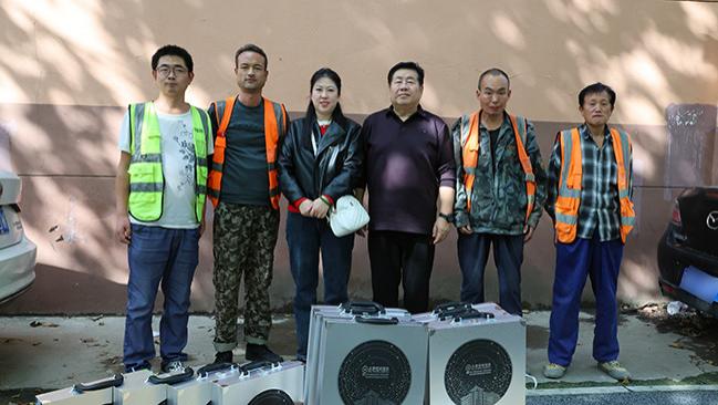 温情暖双节 心系建设者——大唐领域控股工会赴一线慰问市政工人