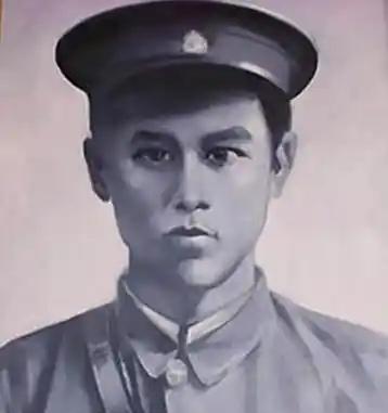 他是共和国0001号烈士，1955年授衔时，彭老总一提到他的名字，毛主席就忍不住