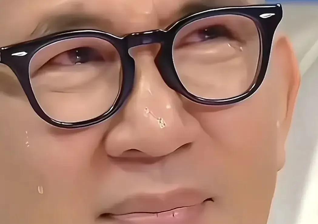 这位55岁的欧巴作为大S的第一顺位继承人，具俊晔继承大S的遗产后，直接退休也能衣