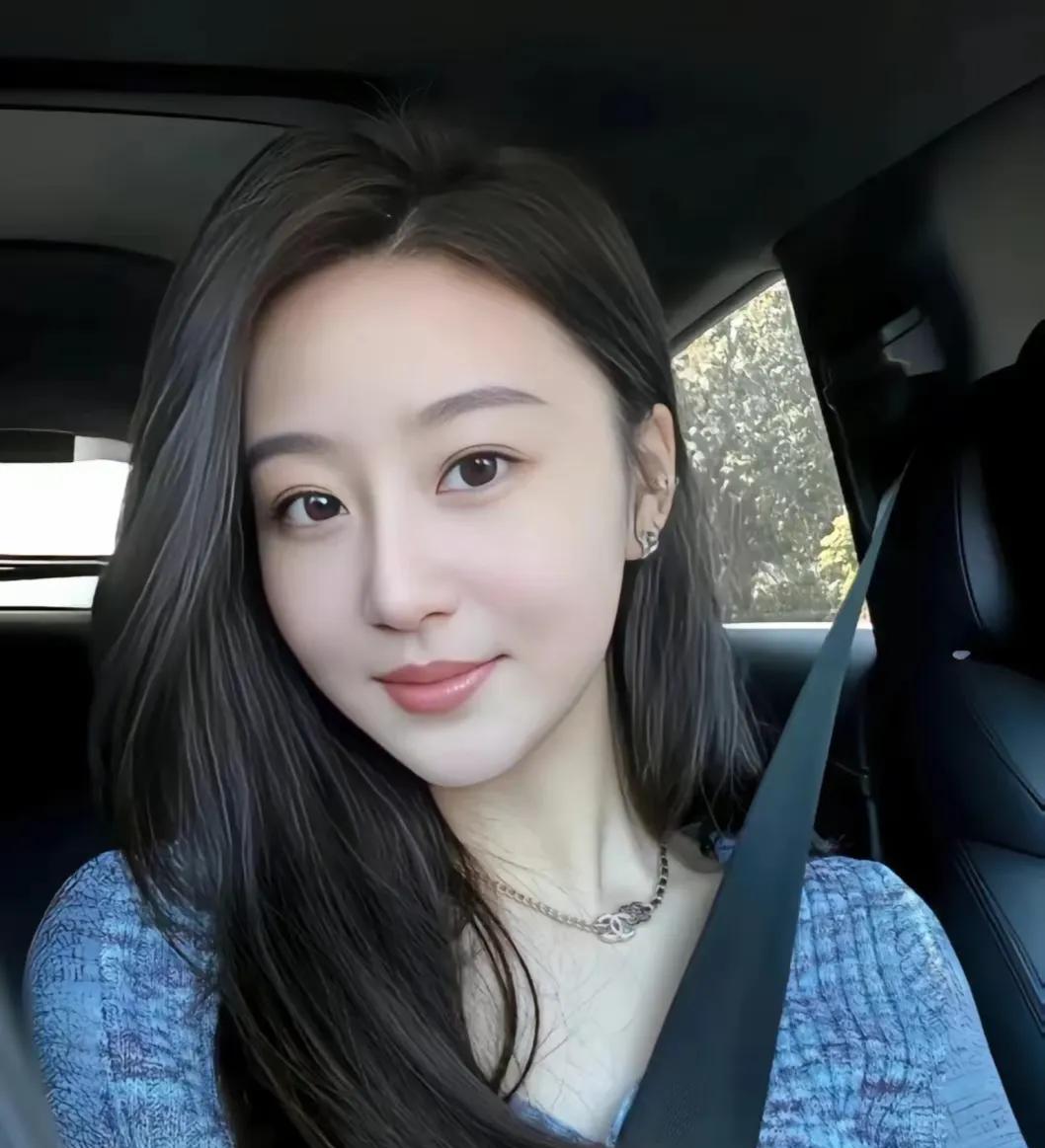 第一次去男朋友家，未来婆婆给了1001元。  这笔见面礼，数额并不算多，至少在我