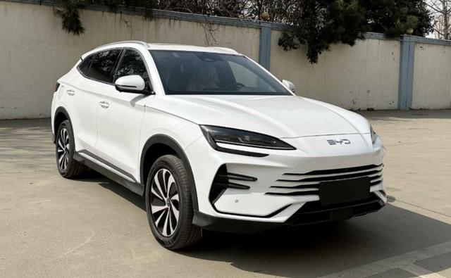 比亚迪的电池保养方法满放慢充
之前看过一个车主的评论，说是他从比亚迪工程师哪学来