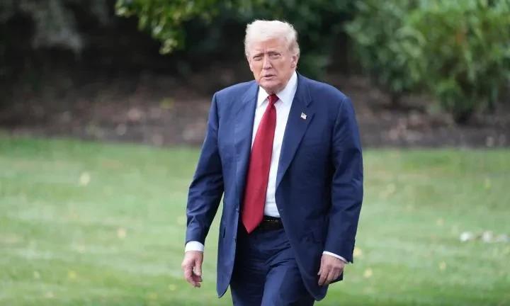 左媒CNN称老特是本世界最具影响力的总统。
他在关税、移民问题上的重大变革，半年