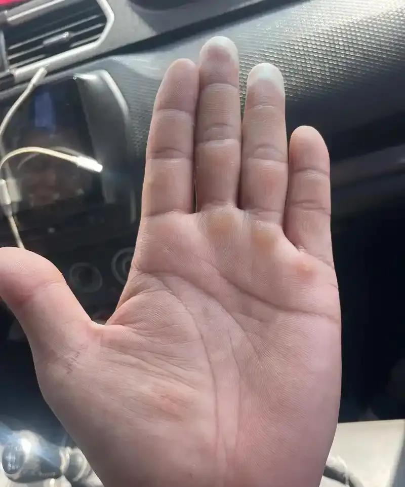 好辛苦，挣不来财。。。来的第一句话，很多人会出奇的一致，今天这位男士依然如此。。