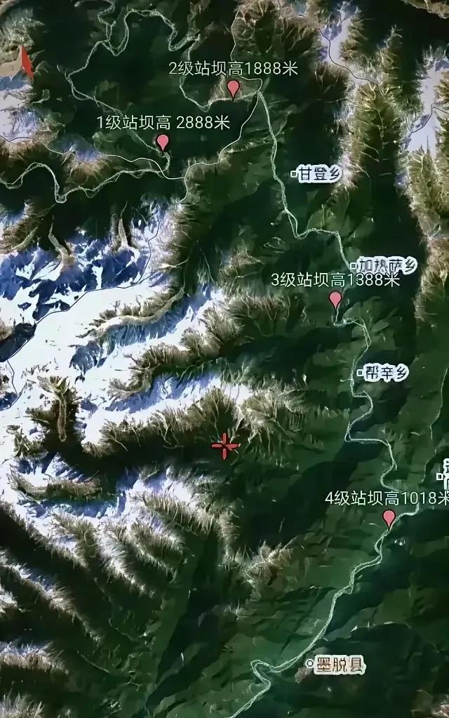 雅下梯级水电站群，采用的是最保守方案，依然引起外媒胡说八道。
《印度斯坦时报》将