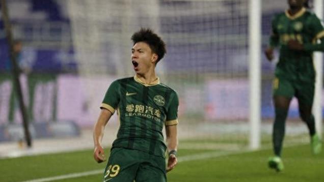 浙江队副总谈王钰栋留洋：瞄准欧洲顶级联赛球队