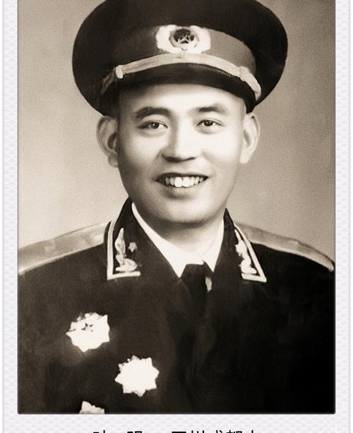 1929年，国民党军中一个排长竟然带着“重礼”千里投奔红军，在半年的考验后，成功