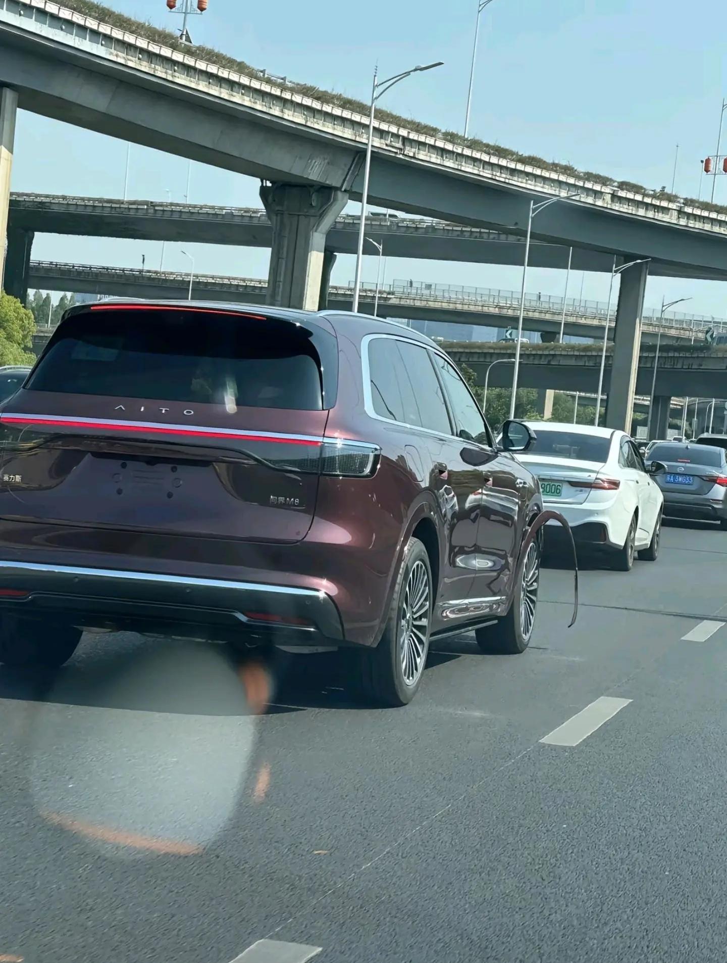 M8和9一条生产线？？？这都能遗传给M8？？？
如题M9就有这个毛病，现在M8也