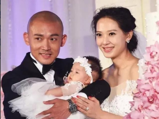 2008年，沈傲君与聂远同居6年后，迟迟不见聂远求婚，沈傲君主动出击没想到聂远说