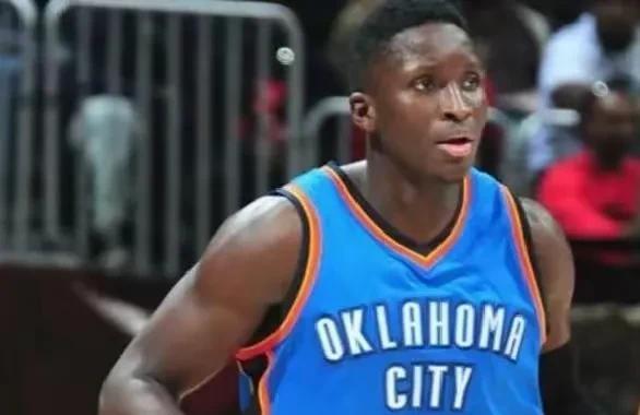 辽宁队千万别当这个冤大头。
一个NBA都无人问津的老将，真不值得。
别只盯着奥拉