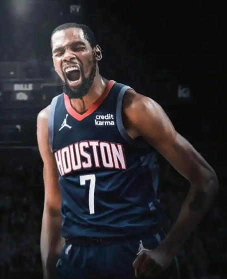 杜兰特的特点大家还不知道吗，他需要控卫，在太阳和火箭没控卫，他根本做不了定点终结